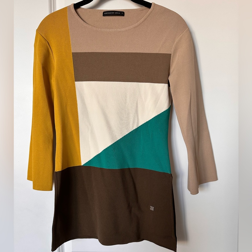 Elegant multi-color 3/4 sleeve tunic EUC